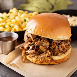 PULLED PORK SANDWICH